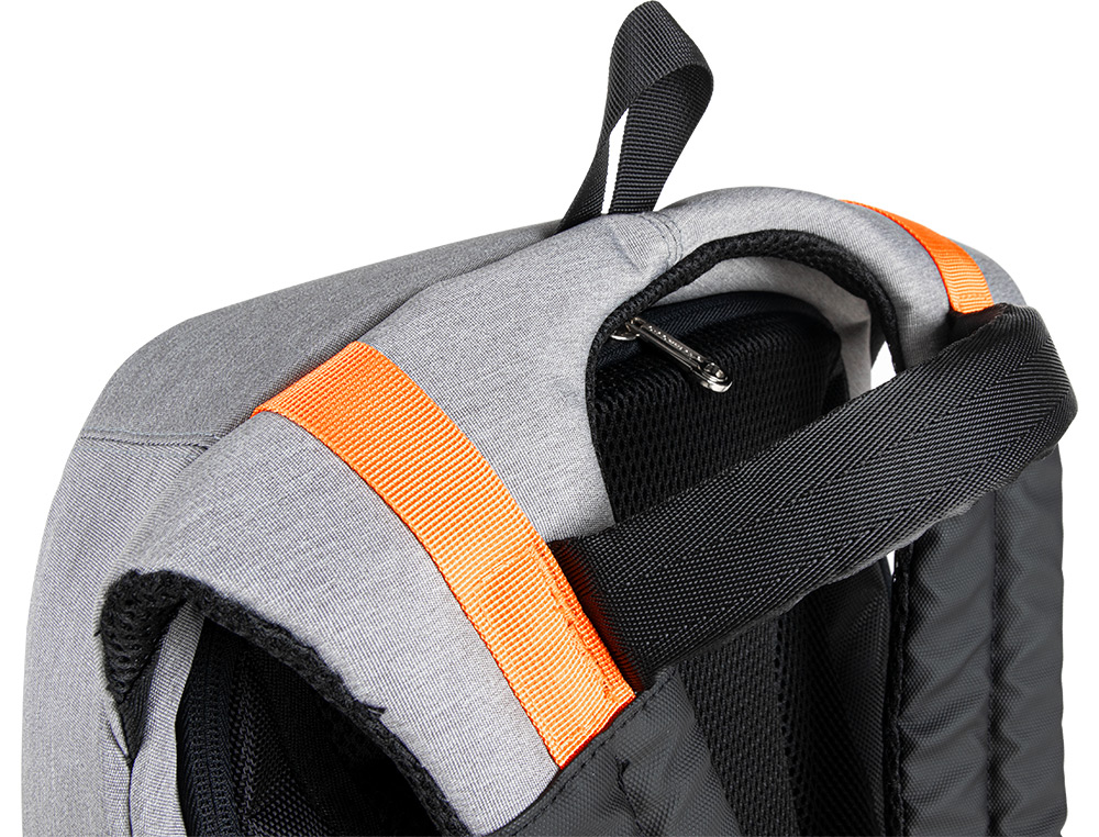 SACOCHE Q-CONNECT ORDINATEUR PORTABLE 18 POUCES POLYESTER ETANCHE DIM. 460X170X310MM COLORIS NOIR/GRIS